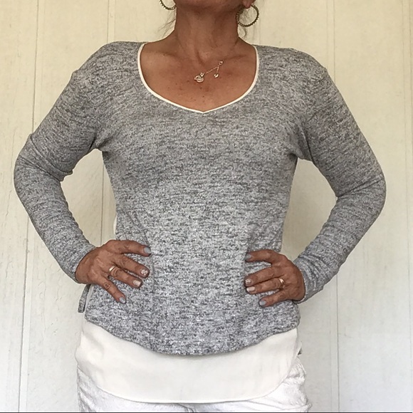 WHITE HOUSE BLACK MARKET LAYERED TOP SMALL - Picture 3 of 16